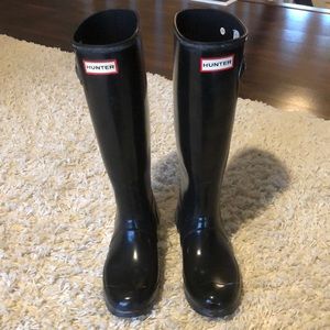 Hunter rain boots-black